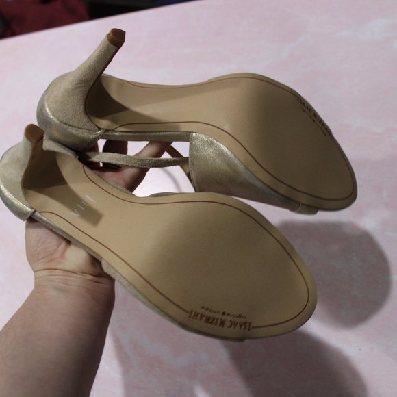 Isaac Mizarhi Gold Lovely Cutout Peep Toe Heels - Picture 6 of 9
